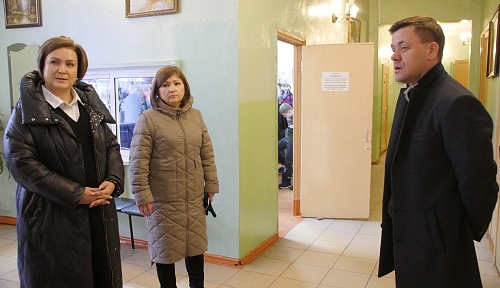 24 ноября с рабочим визитом наш район посетил министр культуры и туризма Калужской области Павел Суслов.